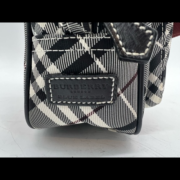 Burberry blue label crossbody bag - Picture 9 of 10